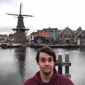 Meet your Posher, Cameron